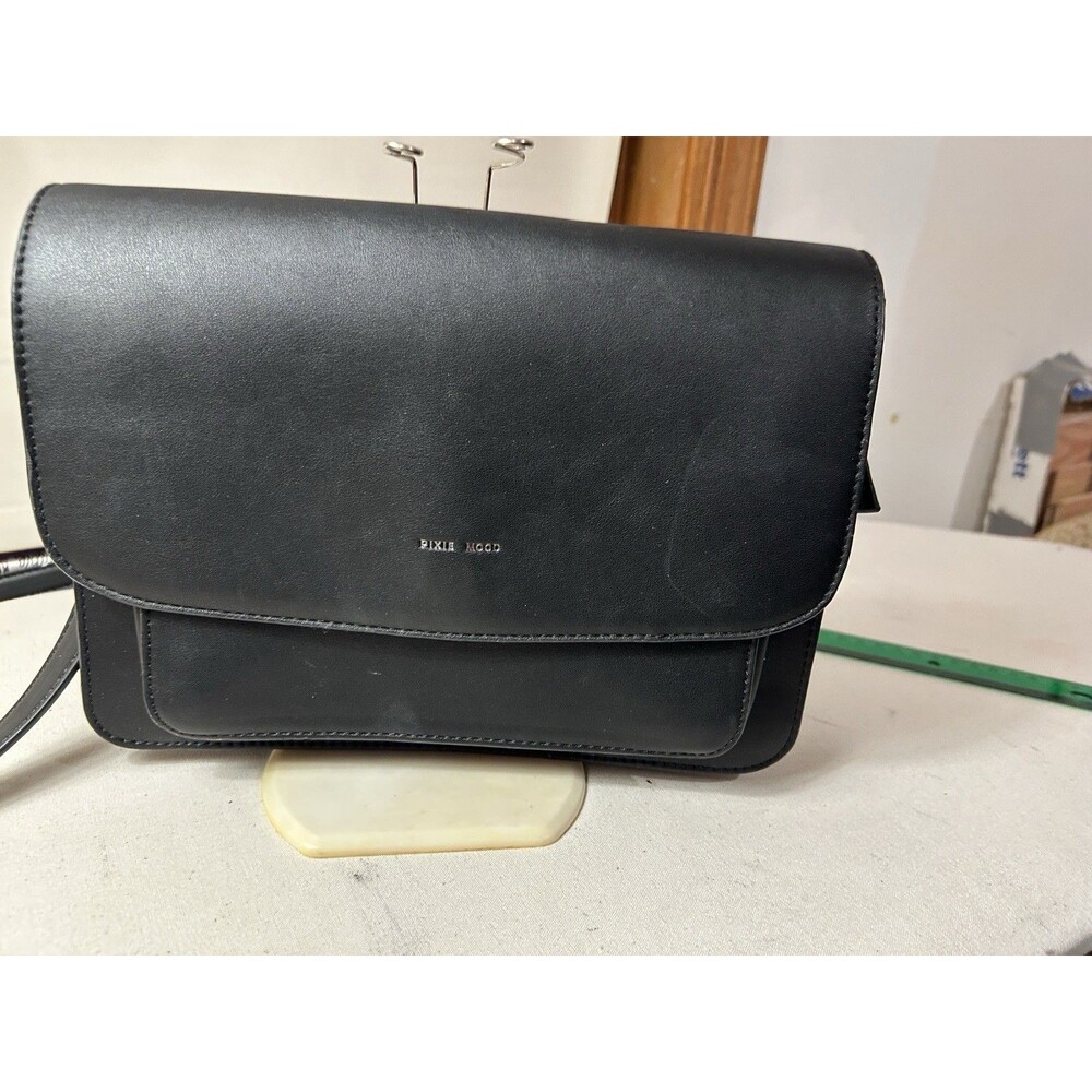 PERFECT! PIXIE MOOD Zoe Crossbody Bag Purse Black Vegan Leather